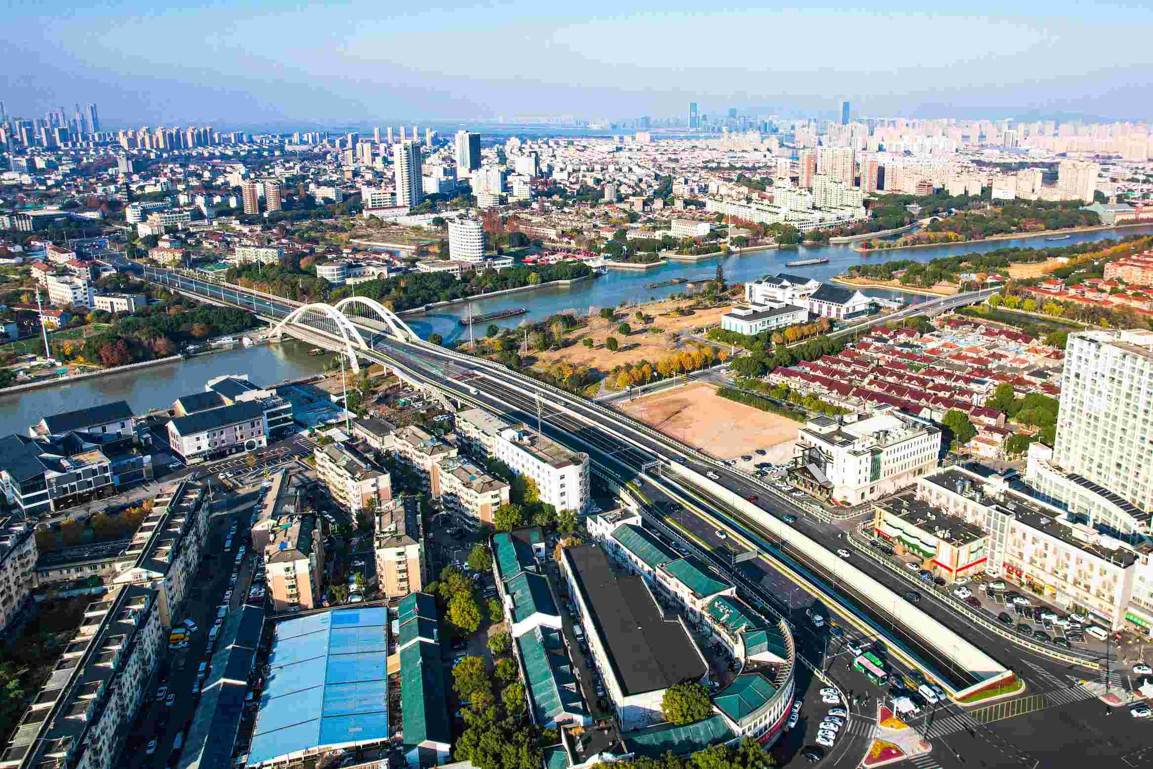 中國中鐵參建的陽信、濟(jì)鄒等多條公路通車